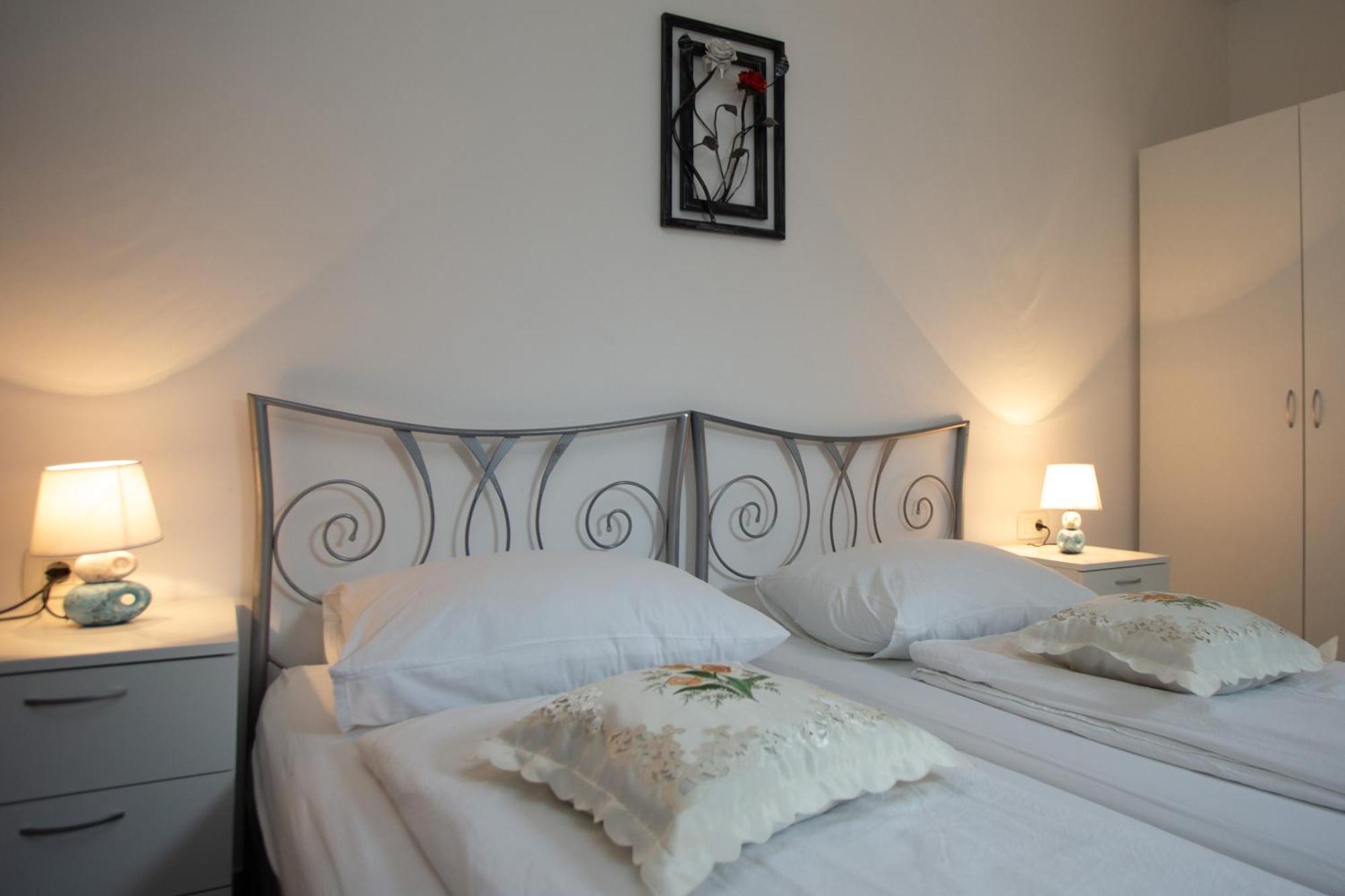 Downtown Spalato Private Rooms ภายนอก รูปภาพ