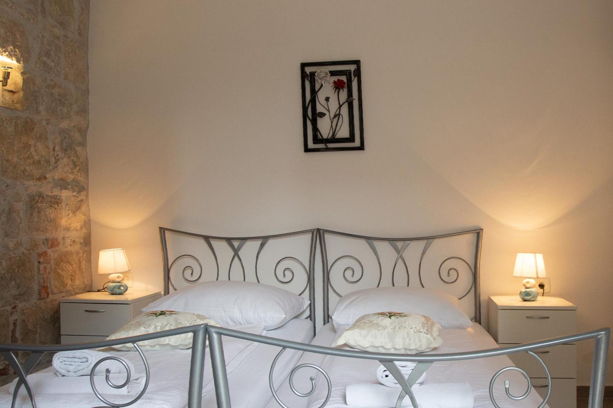 Downtown Spalato Private Rooms ภายนอก รูปภาพ