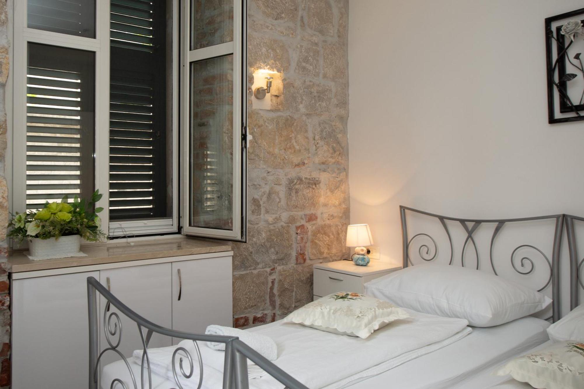 Downtown Spalato Private Rooms ภายนอก รูปภาพ
