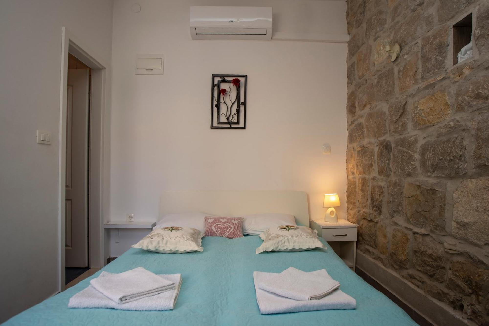 Downtown Spalato Private Rooms ภายนอก รูปภาพ